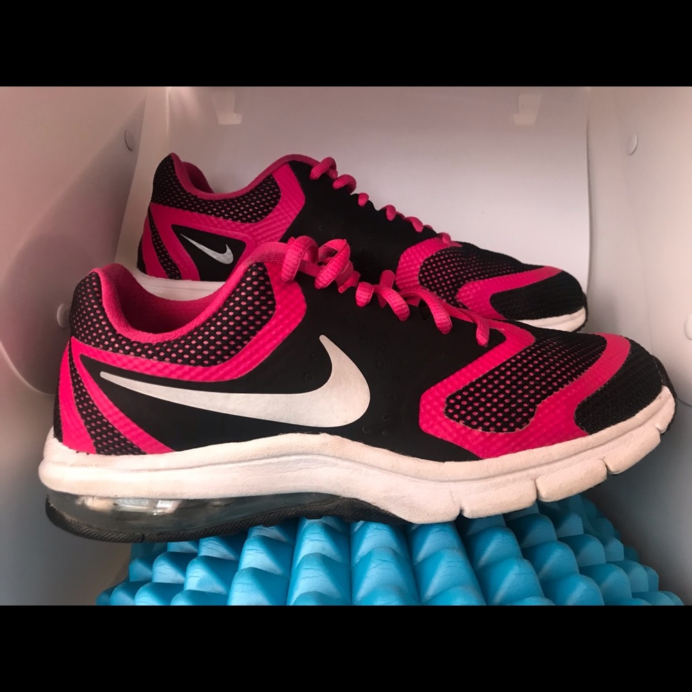 Nike Air women’s size 7Y